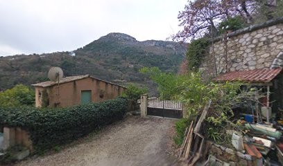 BTB, Maçon à Saint-Jeannet