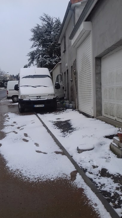 Constructeurs Du Vignoble Les, Maçon au Landreau