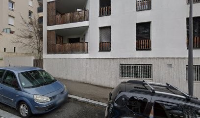 Altay Maçon, Maçon à Fontaines-sur-Saône