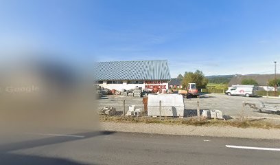 Moneger Frères, Maçon à Maussac