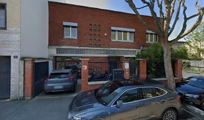 Susanna Père et Fils, Maçon à Montreuil