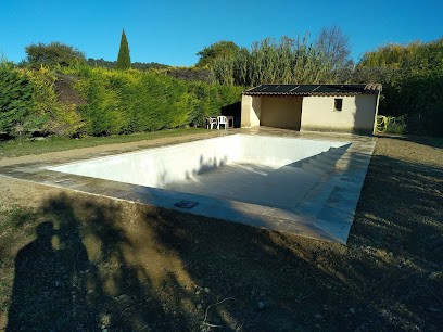 Modene Yoann, Maçon à Villelaure