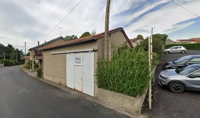 Manu Triomphe, Maçon à Violay