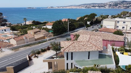 Honesty 83, Maçon à Sanary-sur-Mer