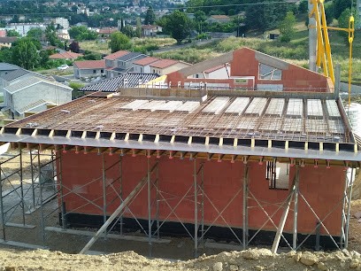 Fayolle Maconnerie, Maçon à Cellieu