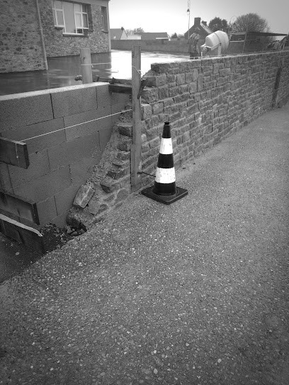 Hochet Myl'Ho Rénov, Maçon à Valognes