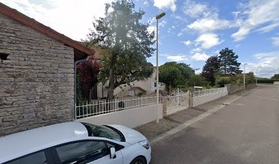 Henriot Sarl, Maçon à Vignoles