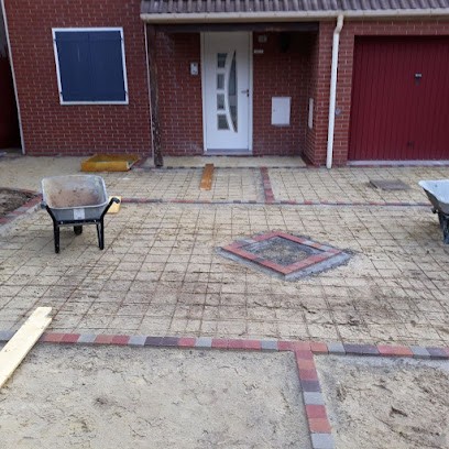 Mas Fabrice, Maçon à Villejust