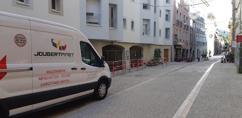 Joubert Pinet Maçonnerie, Maçon à Froges