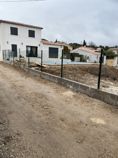 OM Olympique Du Multi-Services, Maçon à Peynier