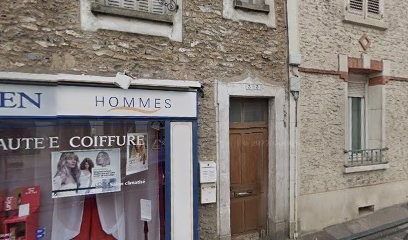 Soleil Bati, Maçon à Rambouillet