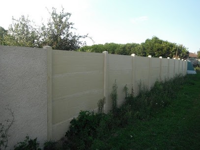 Laroche Père Et Fils SARL, Maçon à Lys-Haut-Layon