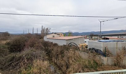 Saba Mario, Maçon à Saint-Saturnin-lès-Apt