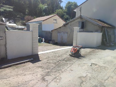 Serour Kevin, Maçon à Saint-Jean-de-Soudain