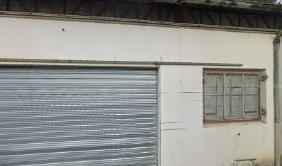 Milan Chape Liquide, Maçon à Lannemezan