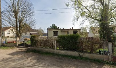 Emr Neves, Maçon à Villeneuve-sur-Yonne