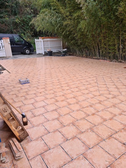 Richard David Entrepreneur, Maçon à Narbonne