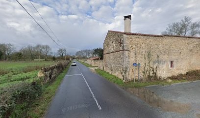 Acm 17, Maçon à Saint-Jean-d'Angle