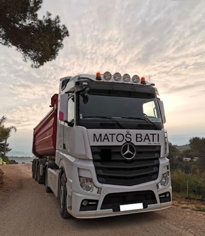 Matos bati, Maçon à Mandelieu-la-Napoule