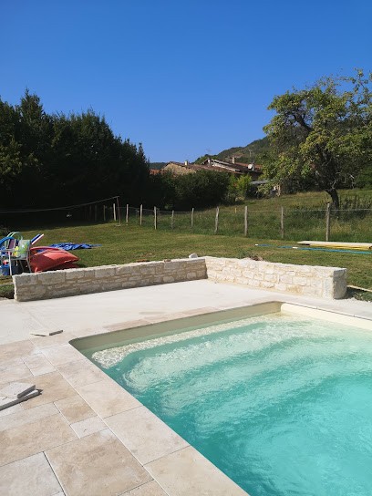 Calis Sami Rénovation Maçonnerie Charpente, Maçon à Villereversure