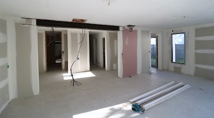 Bati'house, Maçon à Brech