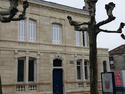 Belus et Fils, Maçon à Sablons