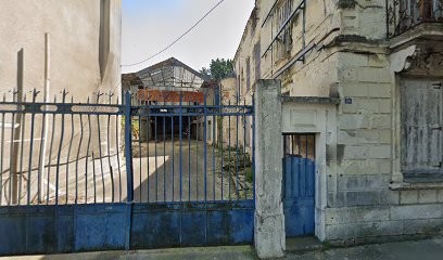 Vieira Sarl, Maçon à Châtellerault