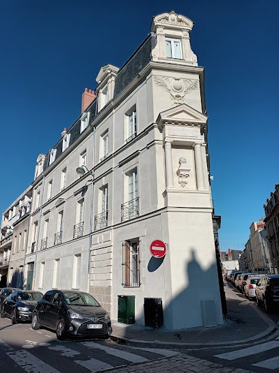 A.C.R. LAROCHE, Maçon à Saint-Georges-sur-Loire