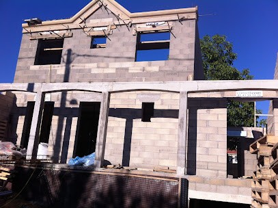 Leader Cobat, Maçon à Gien