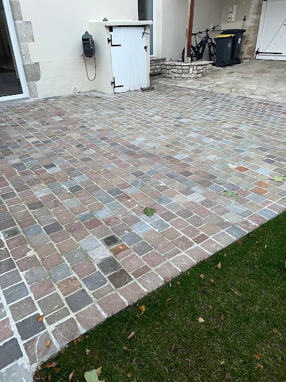 Les Paveurs Du Centre, Maçon à Villemandeur