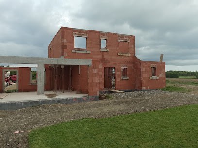 Maçonnerix (EURL), Maçon à Hénon