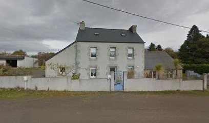 Roche Beton, Maçon à Huelgoat