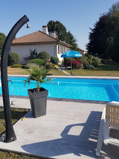 KEV Renov', Maçon à Courmangoux