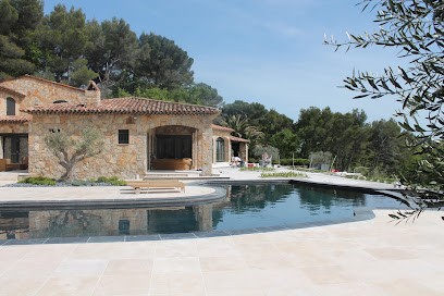 PROVENCE PROPERTY, Maçon à Tourrettes