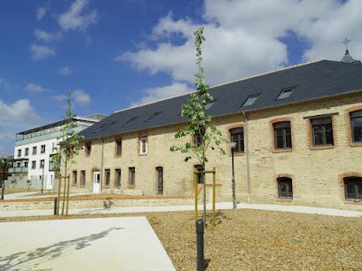 Rose Ravalement, Maçon à Saint-Gilles