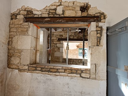 PM bati, Maçon à Saint-Valérien