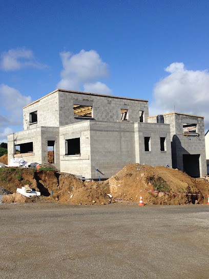 MJ Renov 56, Maçon à Lanester