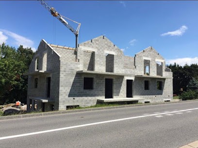 Ozbahar Ercan, Maçon à Saint-Julien-en-Genevois